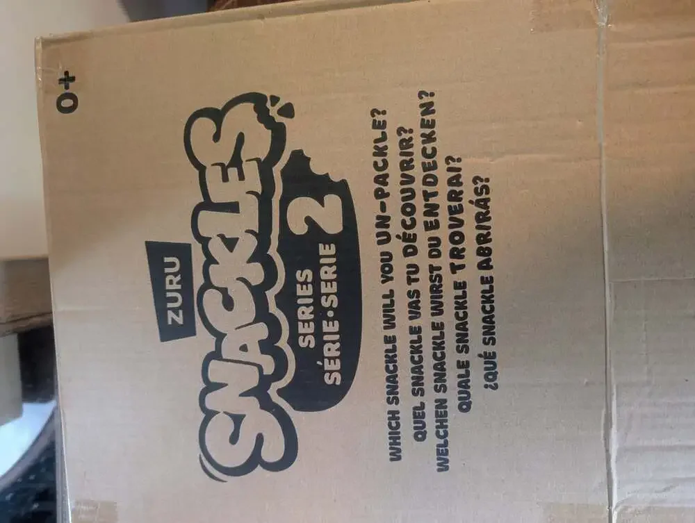 Zuru snackles series